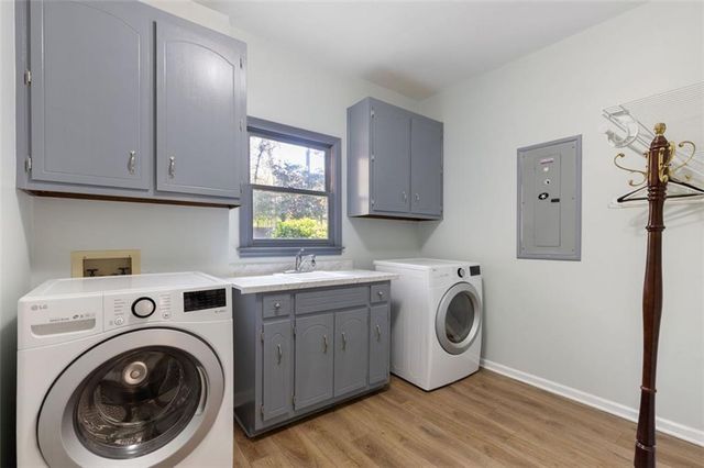 5768 LOST GROVE NW Drive, Lilburn, GA 30047