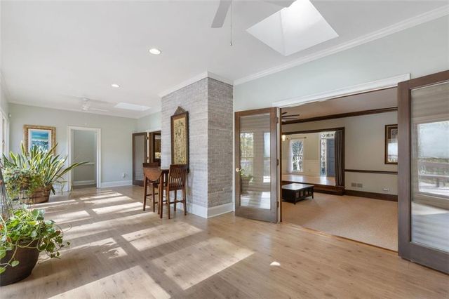 5768 LOST GROVE NW Drive, Lilburn, GA 30047