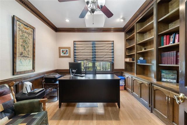 5768 LOST GROVE NW Drive, Lilburn, GA 30047