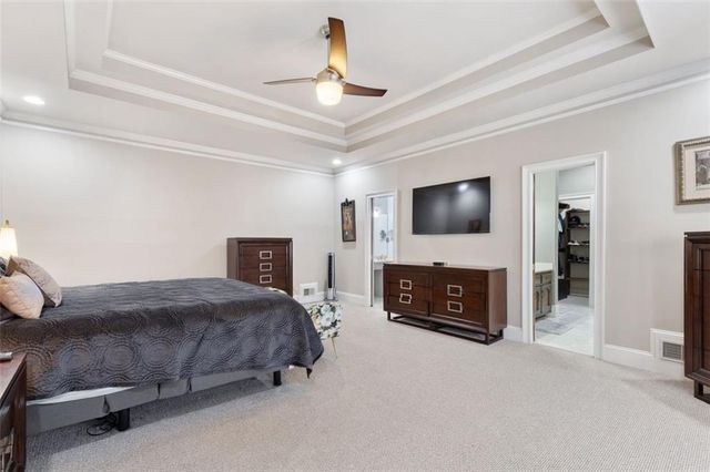 5768 LOST GROVE NW Drive, Lilburn, GA 30047