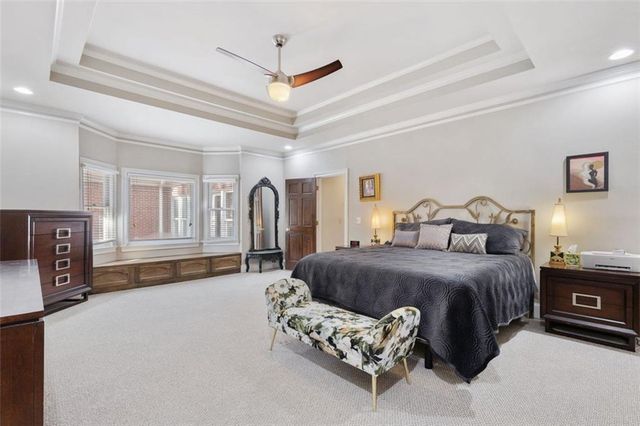 5768 LOST GROVE NW Drive, Lilburn, GA 30047