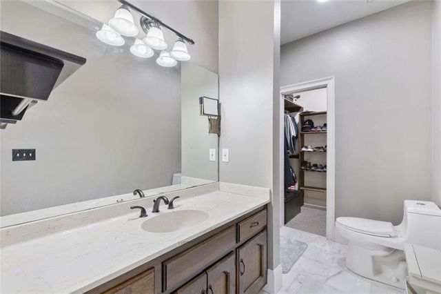 5768 LOST GROVE NW Drive, Lilburn, GA 30047