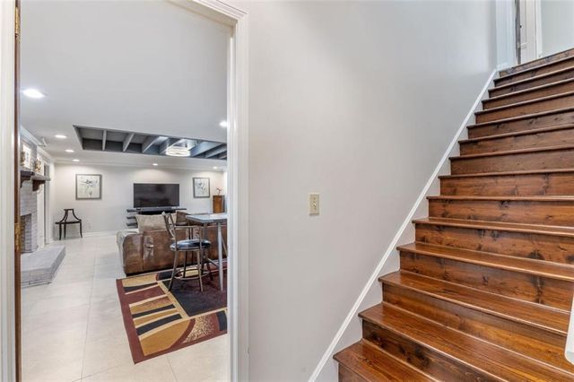 5768 LOST GROVE NW Drive, Lilburn, GA 30047