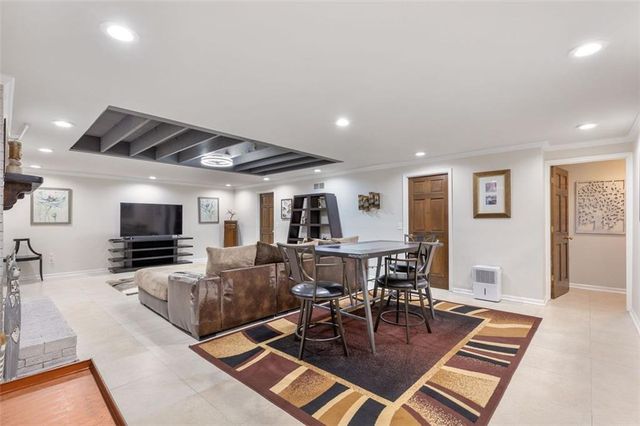 5768 LOST GROVE NW Drive, Lilburn, GA 30047