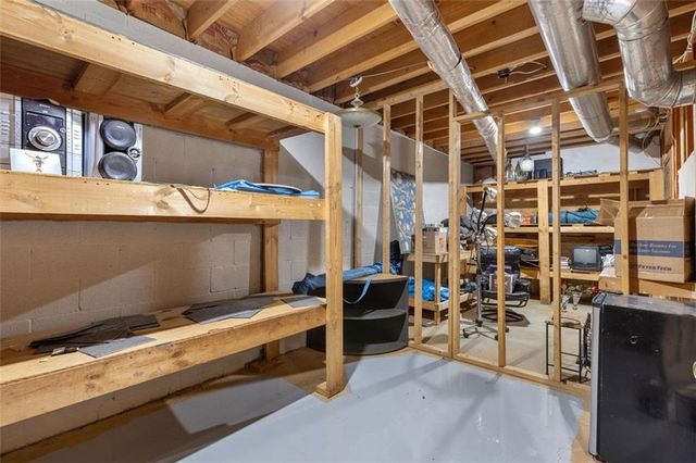 5768 LOST GROVE NW Drive, Lilburn, GA 30047