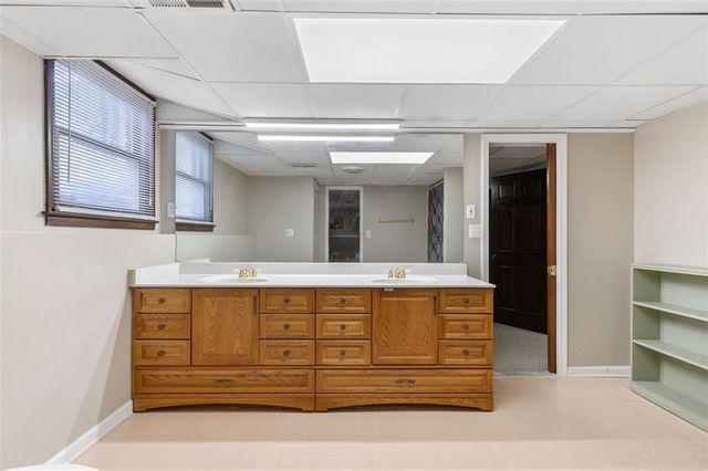 5768 LOST GROVE NW Drive, Lilburn, GA 30047