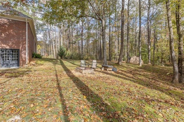 5768 LOST GROVE NW Drive, Lilburn, GA 30047