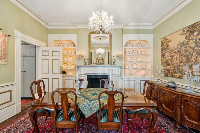 30 Hasell Street, Charleston, SC 29401