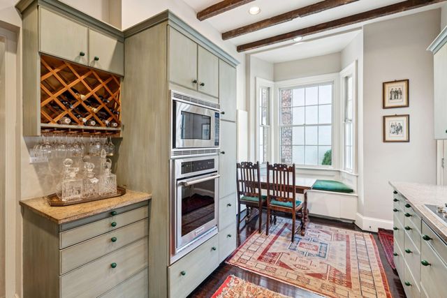 30 Hasell Street, Charleston, SC 29401