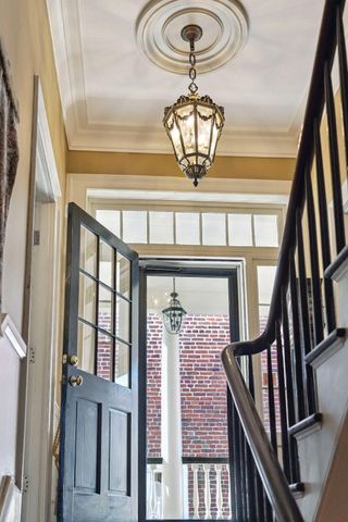 30 Hasell Street, Charleston, SC 29401