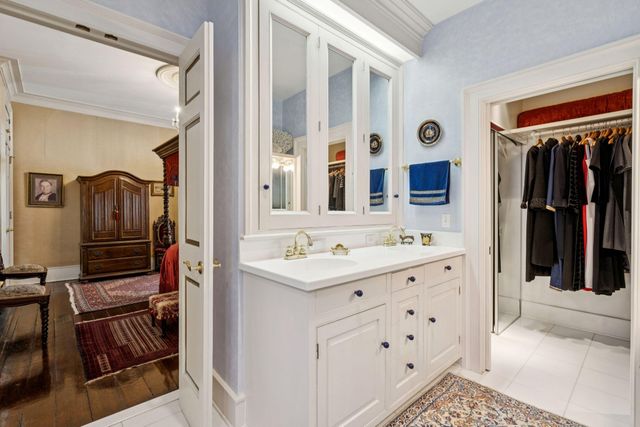 30 Hasell Street, Charleston, SC 29401