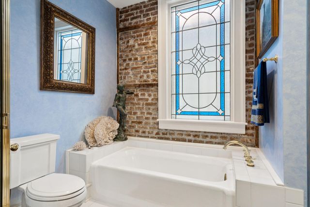 30 Hasell Street, Charleston, SC 29401