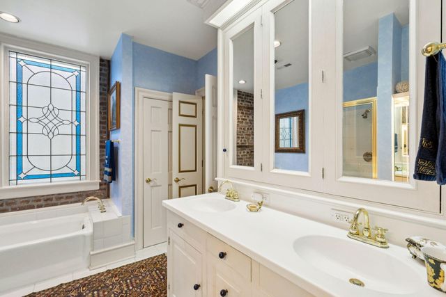 30 Hasell Street, Charleston, SC 29401