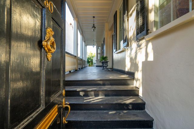 30 Hasell Street, Charleston, SC 29401