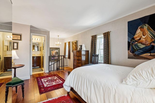 30 Hasell Street, Charleston, SC 29401