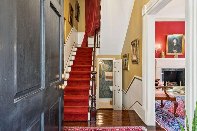 30 Hasell Street, Charleston, SC 29401