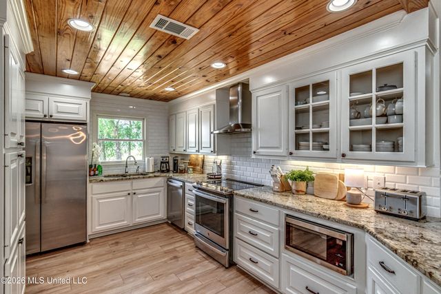 12 Eagles Point, Brandon, MS 39047