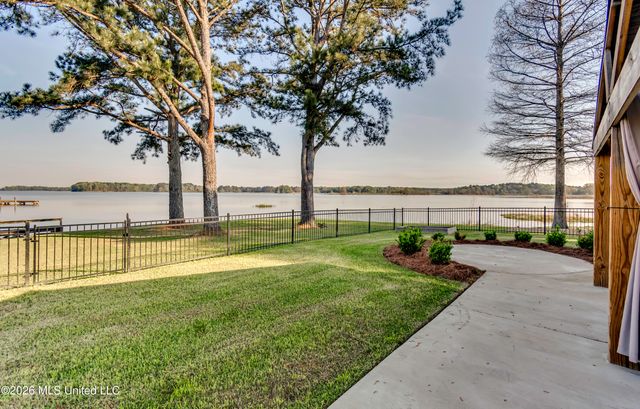 12 Eagles Point, Brandon, MS 39047