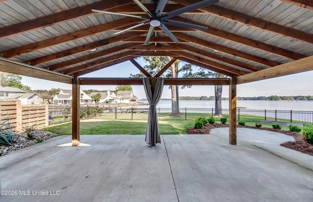 12 Eagles Point, Brandon, MS 39047