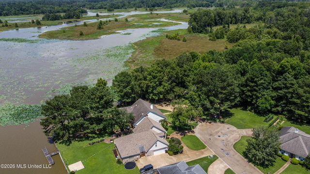 12 Eagles Point, Brandon, MS 39047