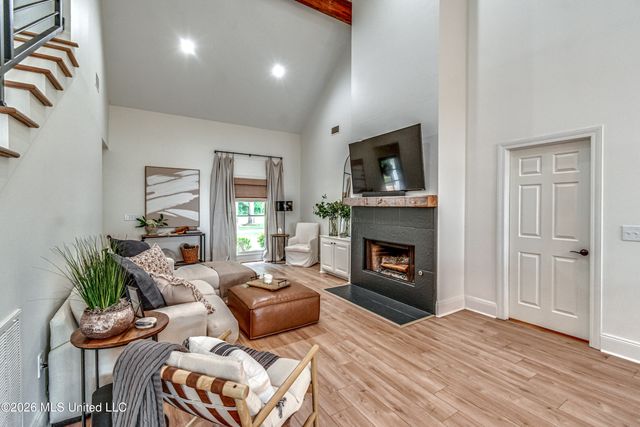 12 Eagles Point, Brandon, MS 39047