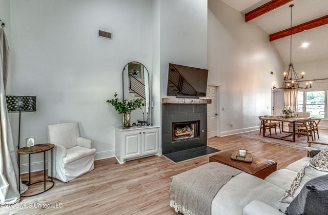 12 Eagles Point, Brandon, MS 39047