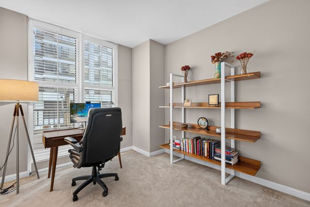 25 E Superior Street 1006, Chicago, IL 60611