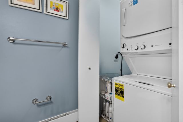 25 E Superior Street 1006, Chicago, IL 60611
