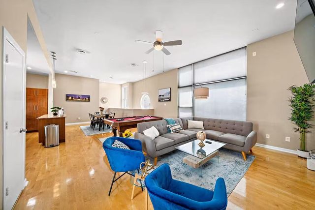 5630 Kiam Street B, Houston, TX 77007