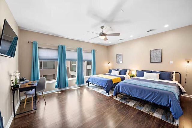 5630 Kiam Street B, Houston, TX 77007