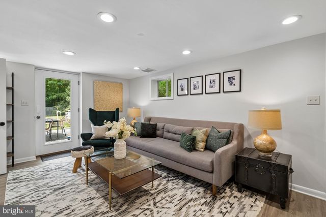 75 BIRCHWOOD KNLS, Lawrence Twp, NJ 08648