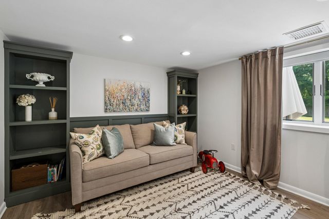75 BIRCHWOOD KNLS, Lawrence Twp, NJ 08648