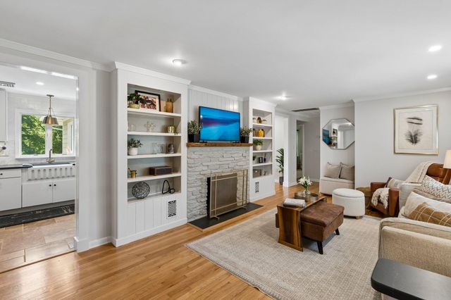 75 BIRCHWOOD KNLS, Lawrence Twp, NJ 08648