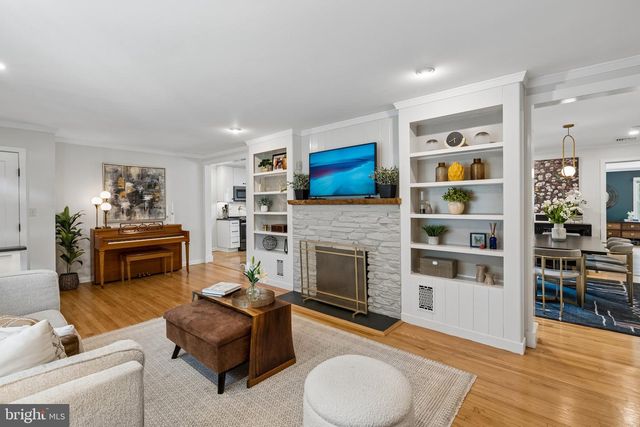 75 BIRCHWOOD KNLS, Lawrence Twp, NJ 08648