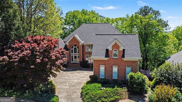 860 Club Chase Lane, Roswell, GA 30076