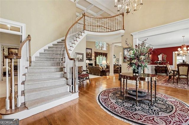 860 Club Chase Lane, Roswell, GA 30076