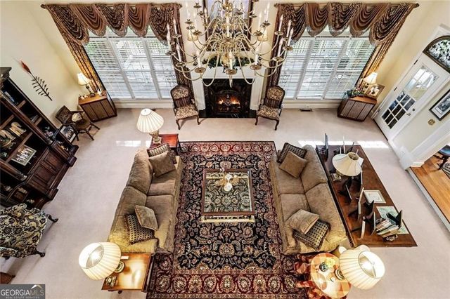 860 Club Chase Lane, Roswell, GA 30076