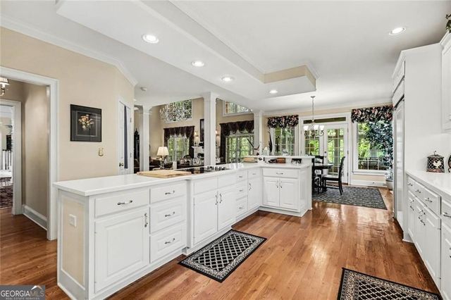 860 Club Chase Lane, Roswell, GA 30076