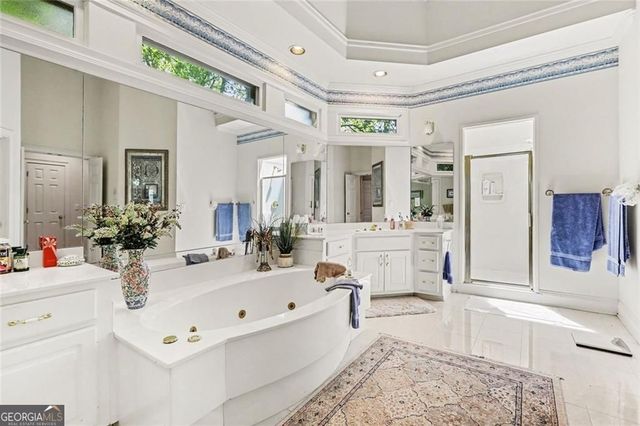 860 Club Chase Lane, Roswell, GA 30076