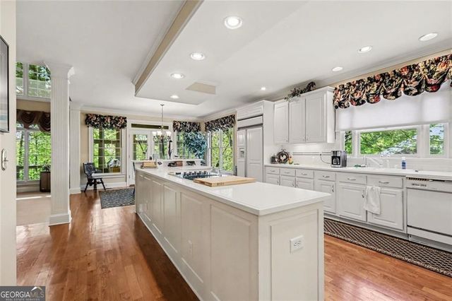 860 Club Chase Lane, Roswell, GA 30076