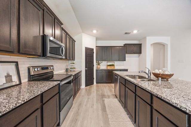 909 Peach Tree Lane, Anna, TX 75409