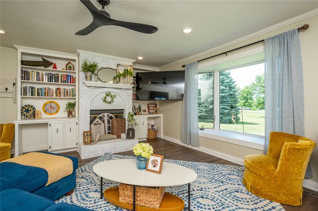 9431 SE 6th Avenue, Runnells, IA 50237