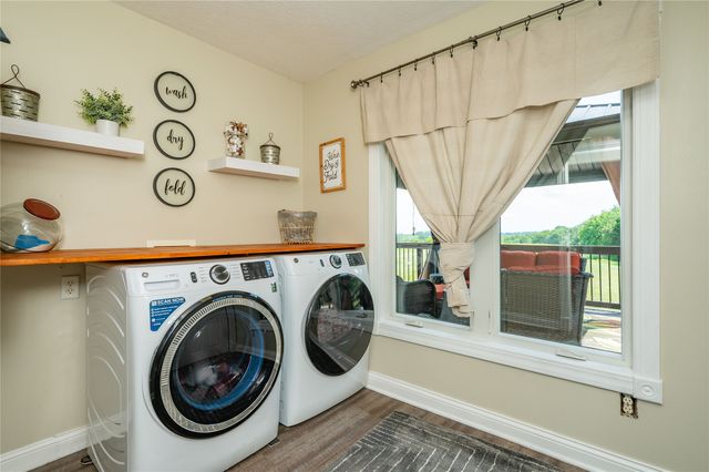 9431 SE 6th Avenue, Runnells, IA 50237