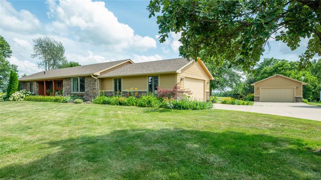 9431 SE 6th Avenue, Runnells, IA 50237