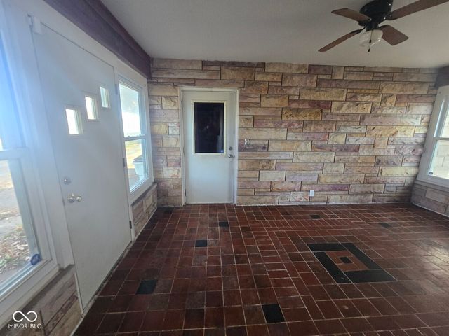 700 E Mary Lane, Terre Haute, IN 47802