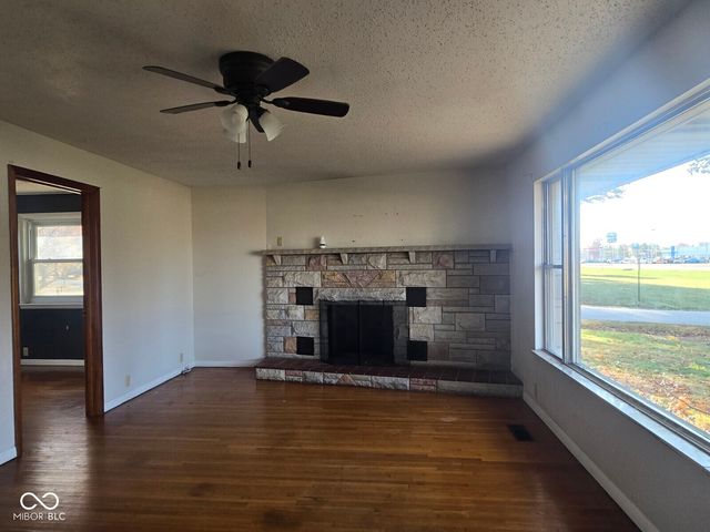 700 E Mary Lane, Terre Haute, IN 47802