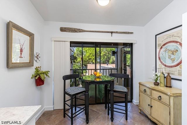 15450 Cedarwood LN 202, Naples, FL 34110