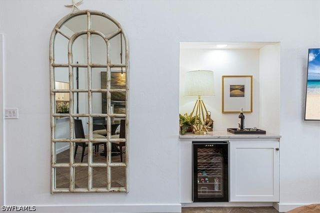 15450 Cedarwood LN 202, Naples, FL 34110