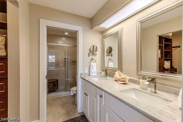 15450 Cedarwood LN 202, Naples, FL 34110