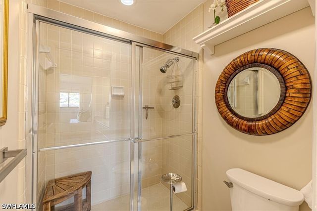 15450 Cedarwood LN 202, Naples, FL 34110